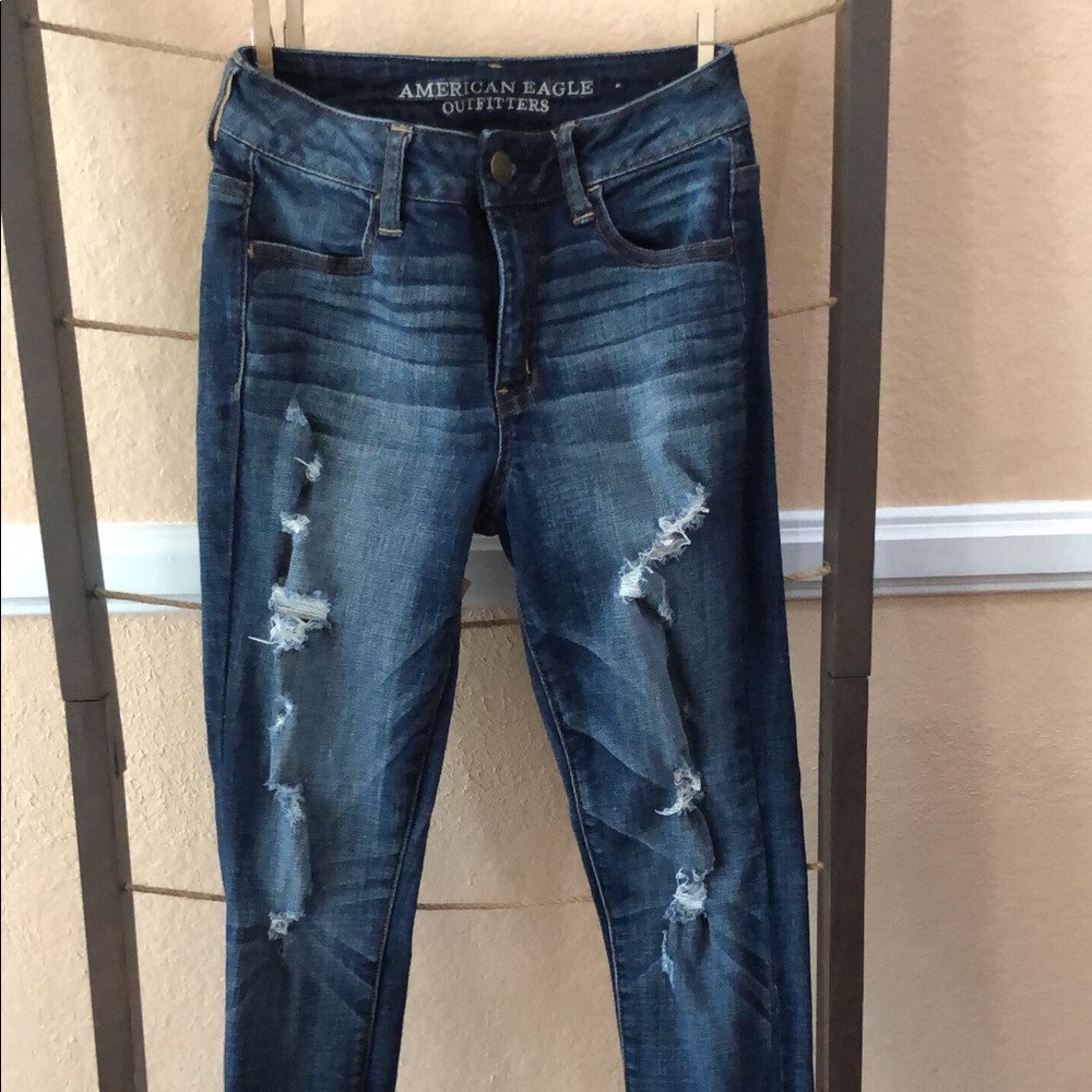 American Eagle High Waisted Jeans